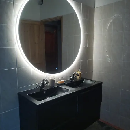 Oda ve Kahvaltı Chez Brigitte 2*