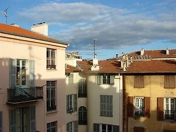 Chez Brigitte Couette-café 2*